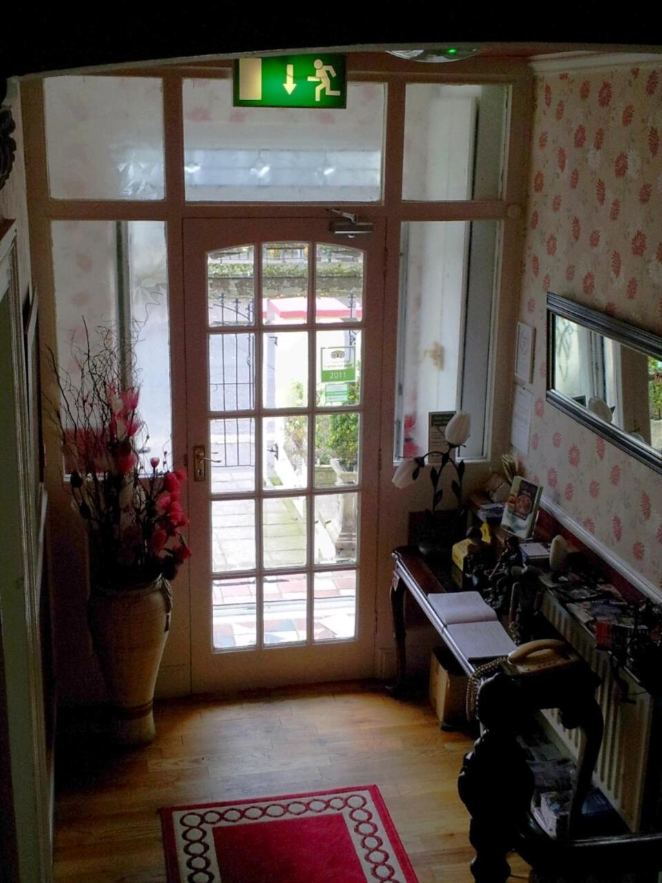 مبيت وإفطار لندنديري Rose Park House المظهر الخارجي الصورة